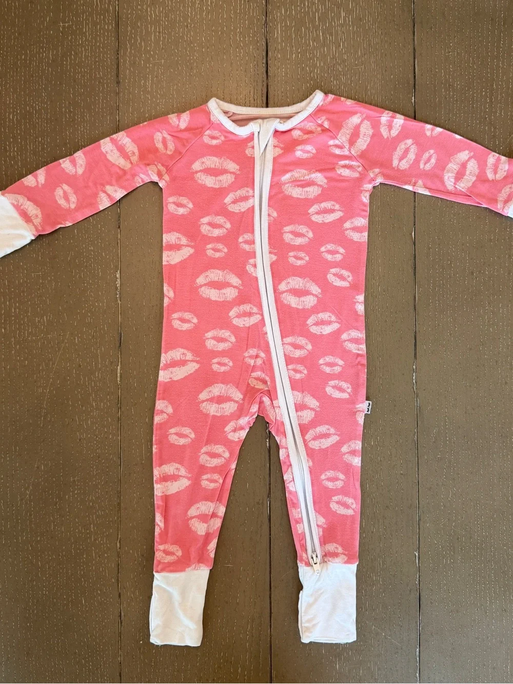 Little Sleepies Pink Long-Sleeve Bamboo Footie Sleeper/Kisses Onesie • Size 0-3M